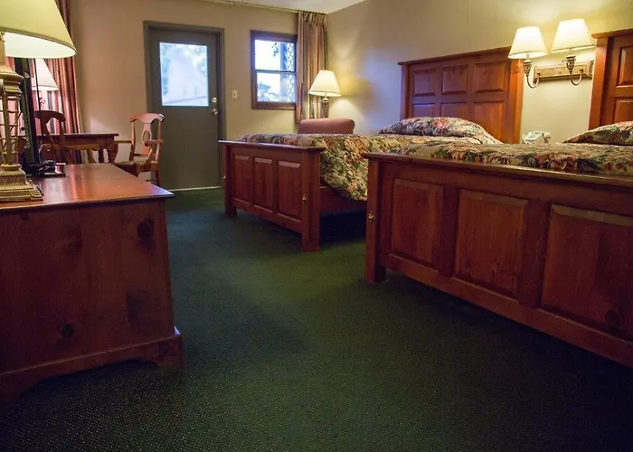 The Shelby Motel 2*